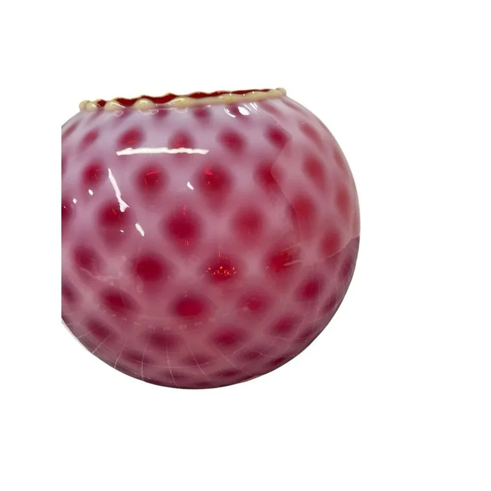 Unknown red round